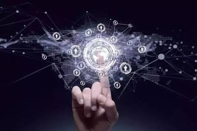 互聯網本科項目 探索軟件開發領域的未來科技之路